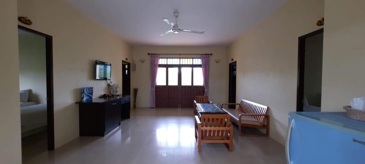 Baan Talay See Cream Resort Samut Songkhram Exteriör bild