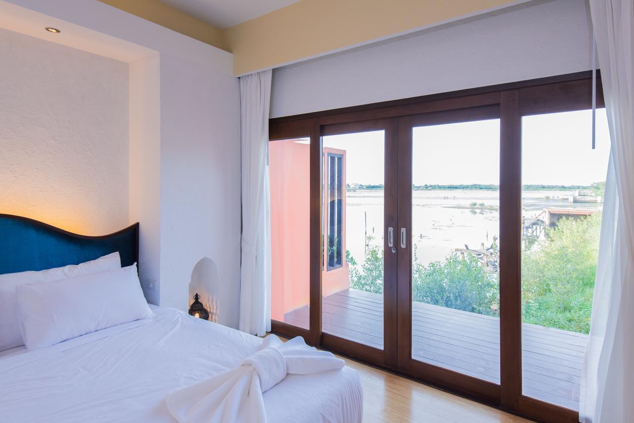 Baan Talay See Cream Resort Samut Songkhram Exteriör bild