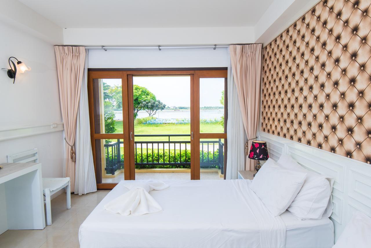 Baan Talay See Cream Resort Samut Songkhram Exteriör bild